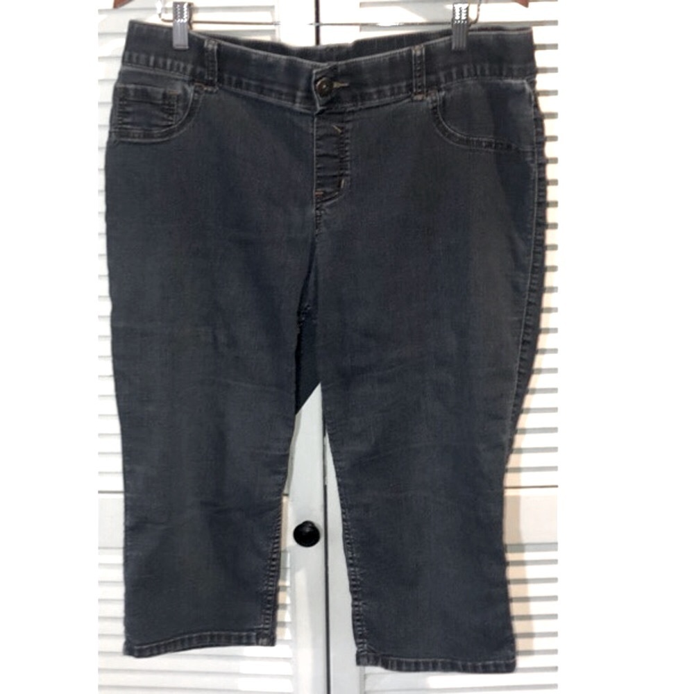 Lane Bryant Cropped Jeans Size 16